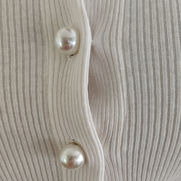 Lelace tank top previously owned by Susan Lucci sm - Picture 2 of 3